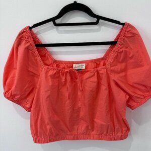 University Thread Coral Puff Sleeve Women's Crop Top